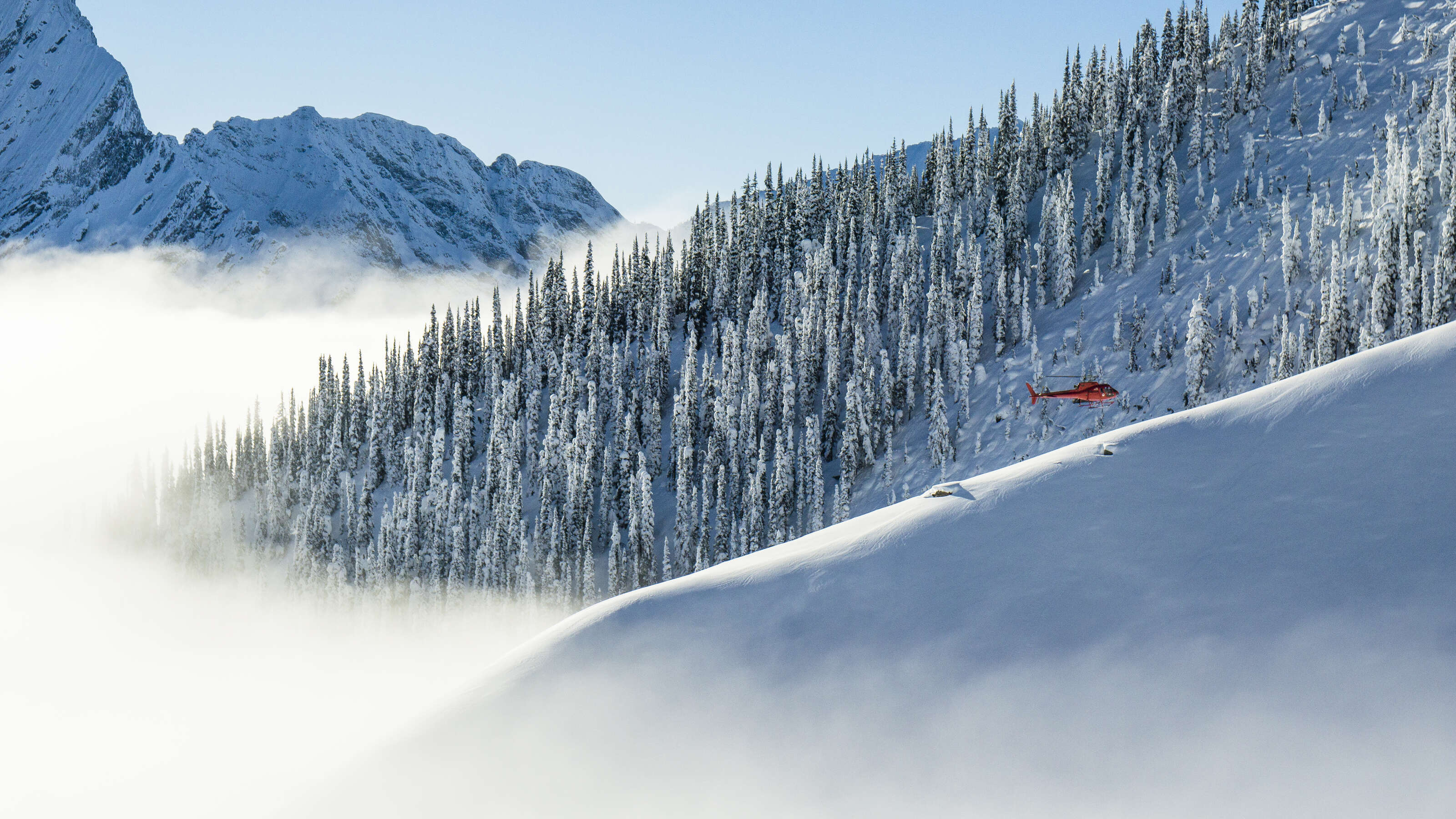 Kelowna & Revelstoke Mica Heliskiing